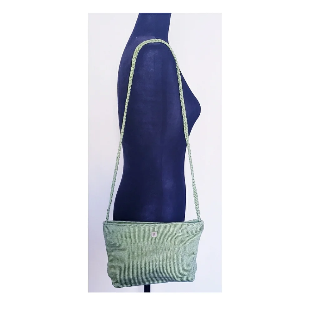 Lina Green Knitted Zip Up Purse - Picture 3 of 4